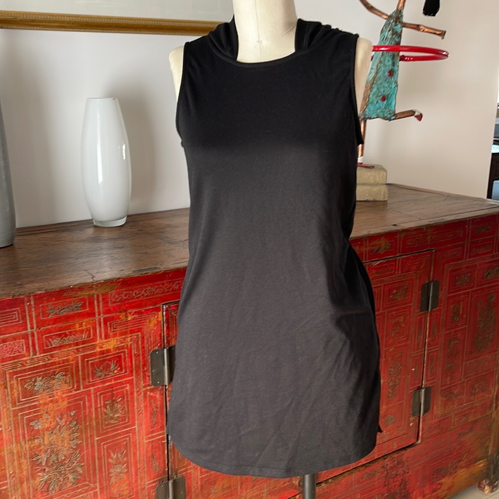 Tresics sleeveless tunic hoodie black beach cover-up S Small